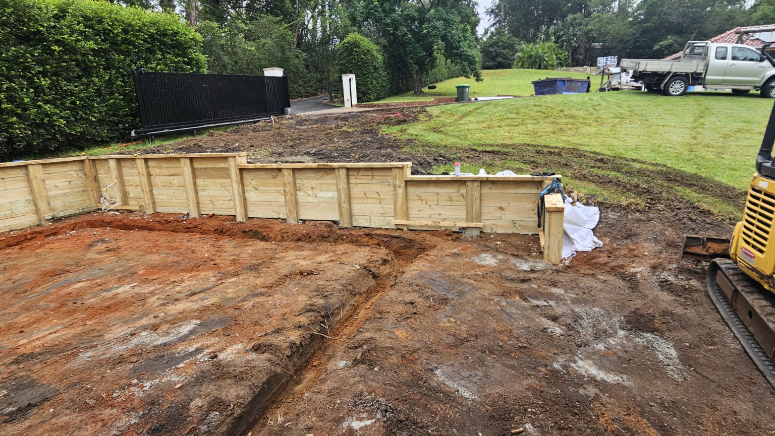 Erina Heights garage — Garage site excavation and retaining walls